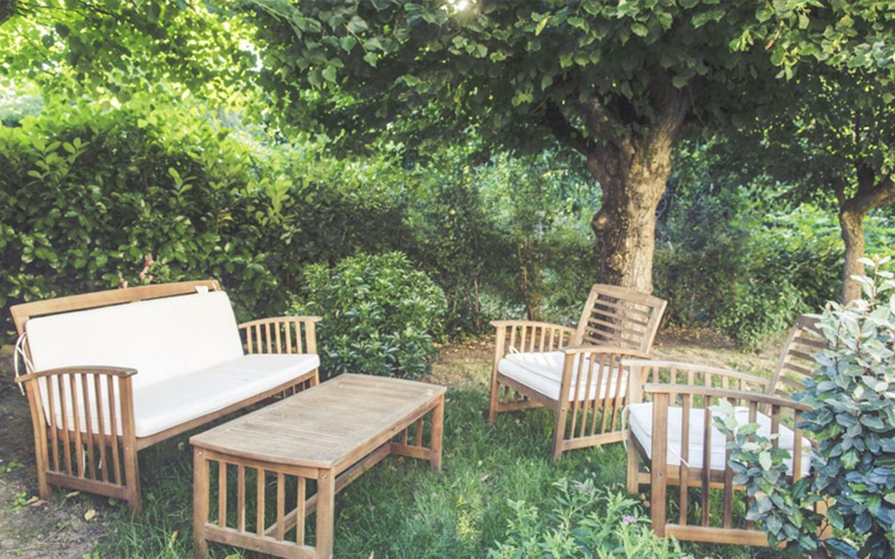 Clos Charmille Bed & Breakfast